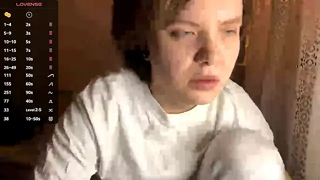 Snapshot of SabrinaFolts chatting on 7, 11, 2025 SabrinaFolts online show from 7, 11, 2025