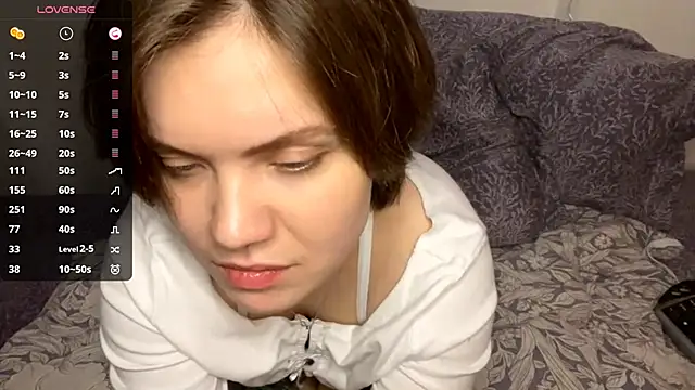 Snapshot of SabrinaFolts chatting on 13, 11, 2025 SabrinaFolts online show from 13, 11, 2025