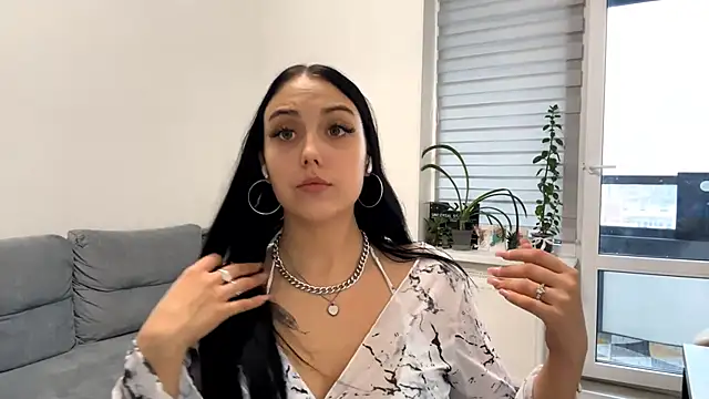 Snapshot of KelsiKier chatting on 4, 10, 2025 KelsiKier online show from 4, 10, 2025