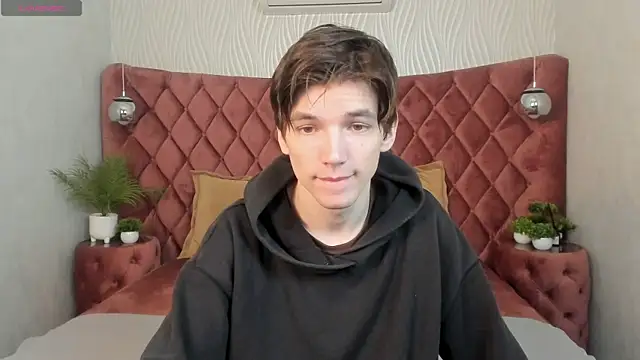 alfred joness online show from 18, 10, 2025