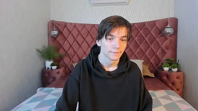 alfred joness online show from 31, 10, 2025