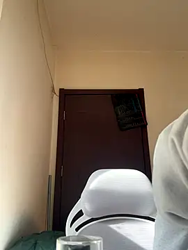 Snapshot of Tang-88 chatting on 13, 11, 2025 Tang-88 online show from 13, 11, 2025