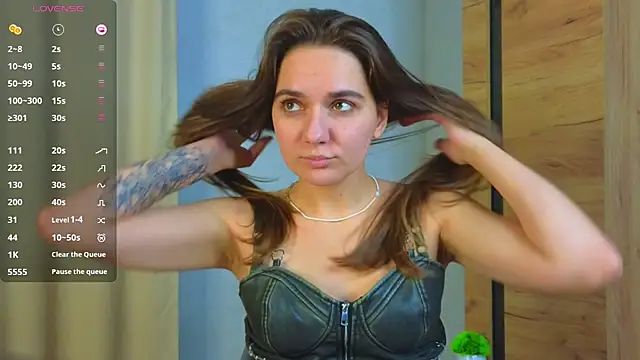 TiffanyBrooklin online show from 6, 10, 2025