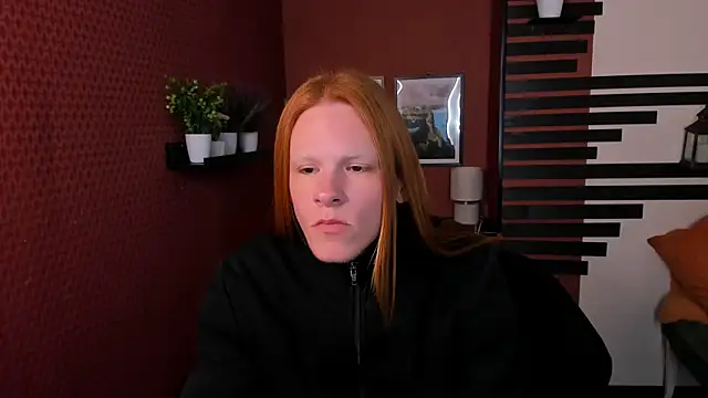 Snapshot of ChloeValentinee chatting on 20, 10, 2025 ChloeValentinee online show from 20, 10, 2025