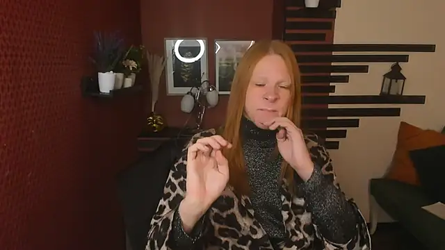 Snapshot of ChloeValentinee chatting on 20, 11, 2025 ChloeValentinee online show from 20, 11, 2025