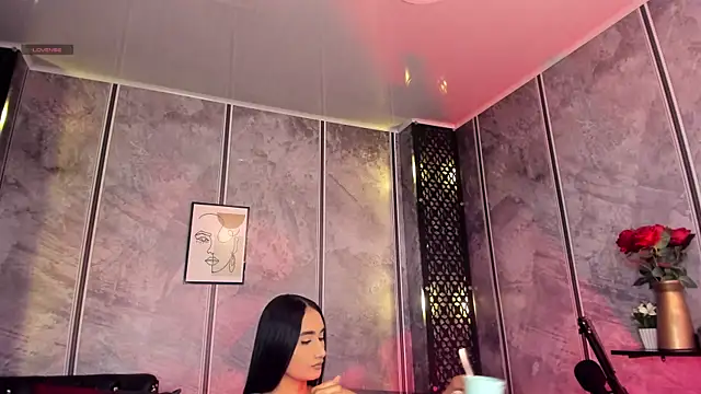 amaraa lewiis online show from 10, 10, 2025