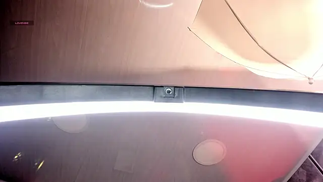 amaraa lewiis online show from 15, 10, 2025