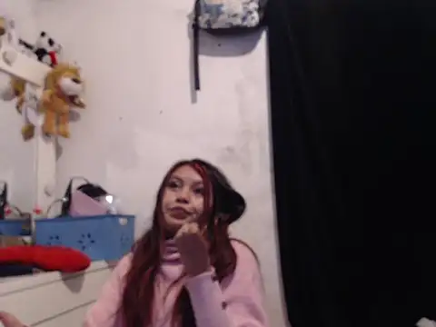 Snapshot of dulce-emily18 chatting on 21, 9, 2025 dulce-emily18 online show from 21, 9, 2025