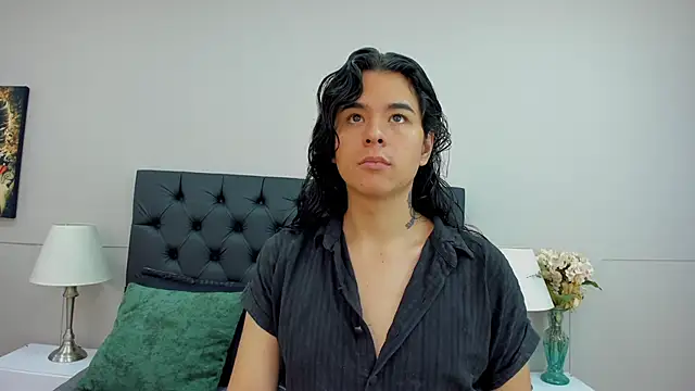 Angel Dustts online show from 12, 10, 2025