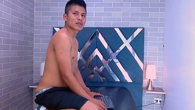 marcus hans  online show from 10, 11, 2025