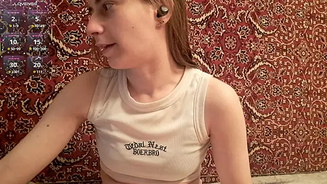 Snapshot of ivetabloom chatting on 22, 10, 2025 ivetabloom online show from 22, 10, 2025