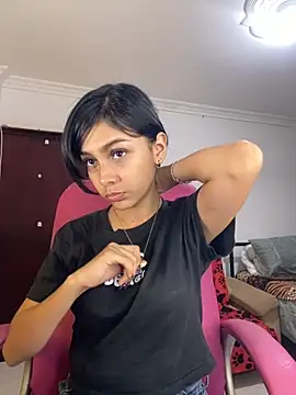 xoxo milk online show from 20, 11, 2025