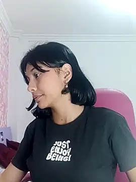 Snapshot of xoxo_milk chatting on 20, 2, 2026 xoxo milk online show from 20, 2, 2026