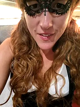 Naughty-Layla online show from 6, 10, 2025