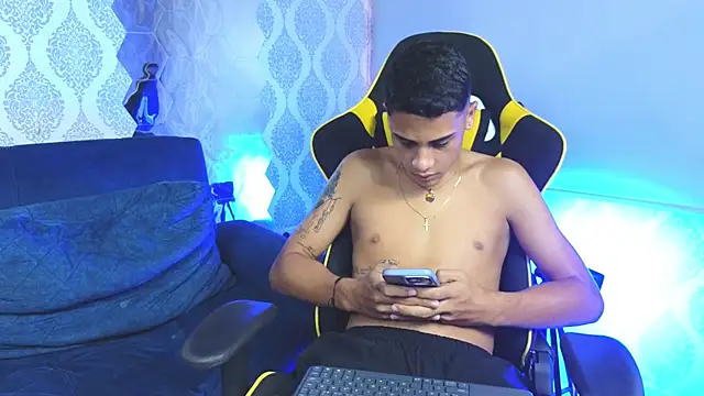 Twink davidxx online show from 22, 9, 2025