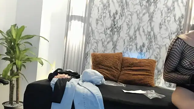 Snapshot of Dulcinea_2 chatting on 21, 10, 2025 Dulcinea 2 online show from 21, 10, 2025