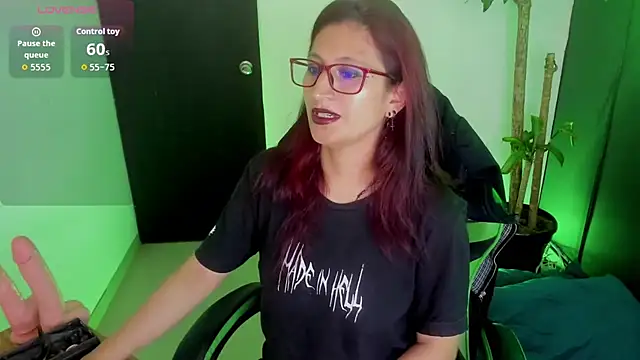 VictoriaSpenser online show from 20, 11, 2025