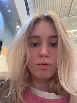 HoneyRay online show from 14, 11, 2025