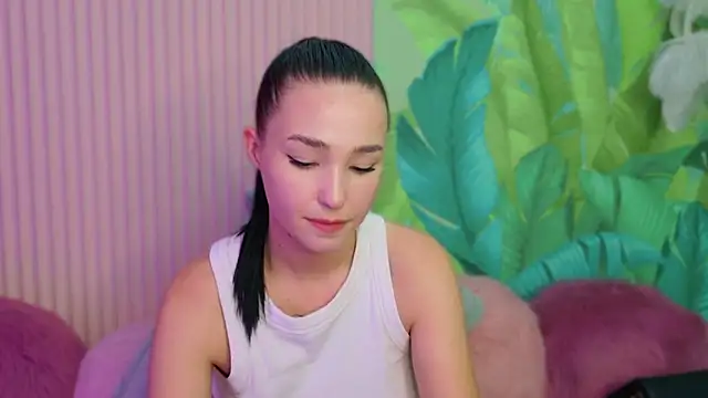 Amanda Choi online show from 5, 10, 2025