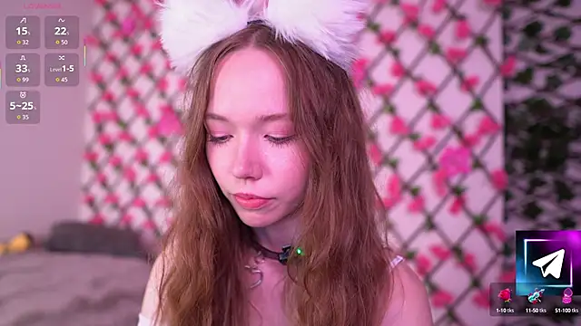 Polly Meowww online show from 4, 10, 2025