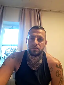 Snapshot of Danielxxxbbn chatting on 3, 10, 2025 Danielxxxbbn online show from 3, 10, 2025