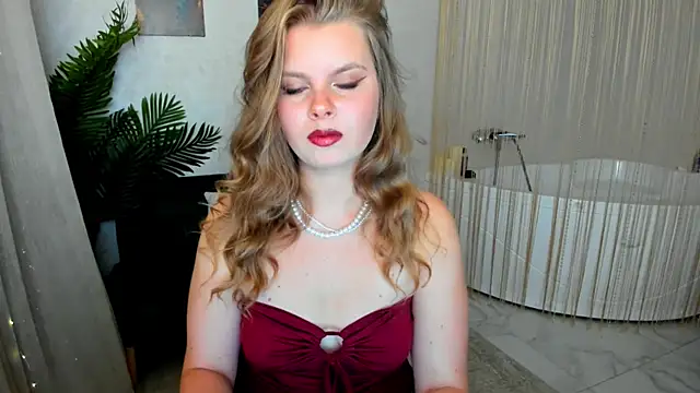 WildeDesiree online show from 3, 10, 2025