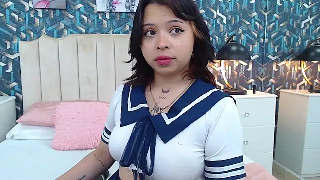 ScarlettMusee online show from 5, 10, 2025