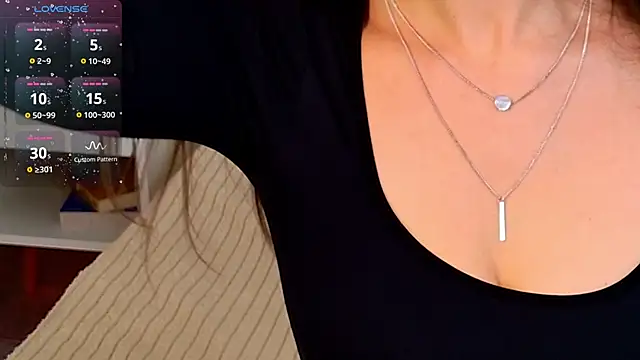 Snapshot of EllaCanny chatting on 14, 12, 2025 EllaCanny online show from 14, 12, 2025