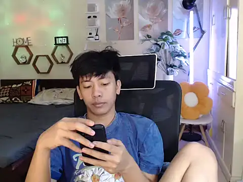 Snapshot of niel_cumshow chatting on 18, 12, 2025 niel cumshow online show from 18, 12, 2025