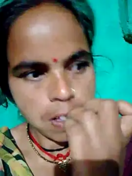 Snapshot of Cutt_neha chatting on 7, 10, 2025 Cutt neha online show from 7, 10, 2025