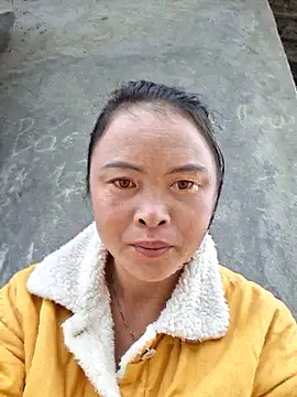 xuxulovezz online show from 7, 11, 2025