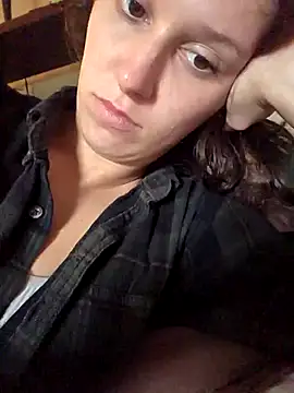 Snapshot of brunettebabexo3 chatting on 26, 10, 2025 brunettebabexo3 online show from 26, 10, 2025