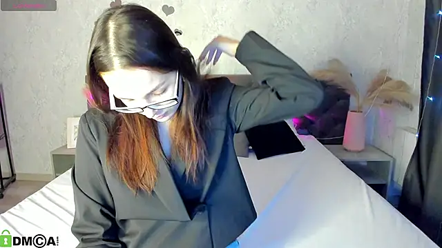 Snapshot of violla_shake chatting on 19, 10, 2025 violla shake online show from 19, 10, 2025