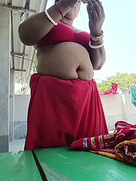 Snapshot of reya743 chatting on 9, 2, 2026 reya743 online show from 9, 2, 2026