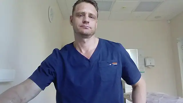 Snapshot of Freeze_Fire chatting on 28, 9, 2025 Freeze Fire online show from 28, 9, 2025