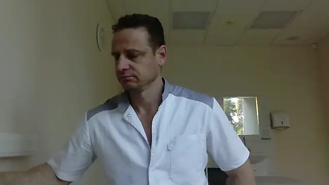 Snapshot of Freeze_Fire chatting on 2, 10, 2025 Freeze Fire online show from 2, 10, 2025