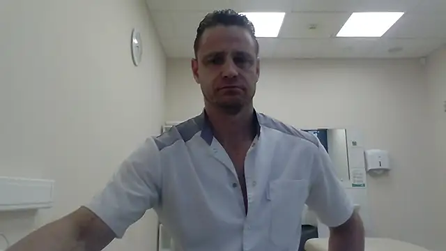 Snapshot of Freeze_Fire chatting on 6, 10, 2025 Freeze Fire online show from 6, 10, 2025