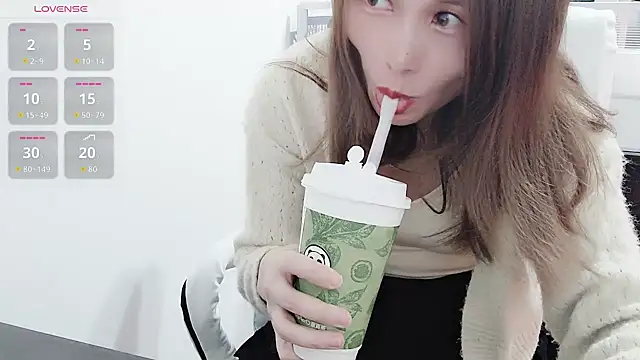 Snapshot of lizi- chatting on 21, 11, 2025 lizi- online show from 21, 11, 2025