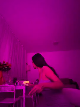 Snapshot of AylinHazellx chatting on 22, 10, 2025 AylinHazellx online show from 22, 10, 2025