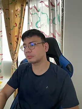 Snapshot of marcuswildx chatting on 4, 12, 2025 marcuswildx online show from 4, 12, 2025