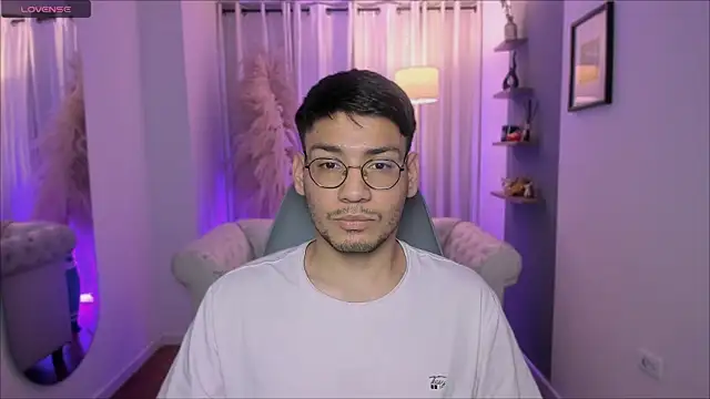 Snapshot of marcuswildx chatting on 16, 12, 2025 marcuswildx online show from 16, 12, 2025