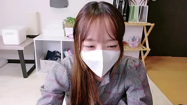 saku sakura  online show from 3, 11, 2025