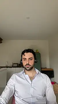 Snapshot of eauminerale chatting on 19, 2, 2026 eauminerale online show from 19, 2, 2026