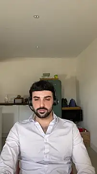 Snapshot of eauminerale chatting on 23, 3, 2026 eauminerale online show from 23, 3, 2026