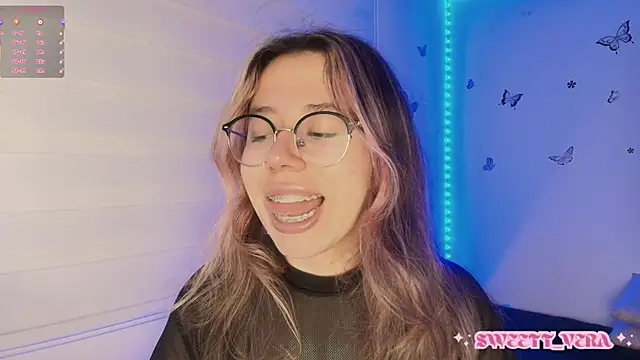 Snapshot of sweettvera chatting on 9, 10, 2025 sweettvera online show from 9, 10, 2025