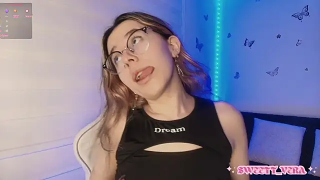 Snapshot of sweettvera chatting on 17, 10, 2025 sweettvera online show from 17, 10, 2025