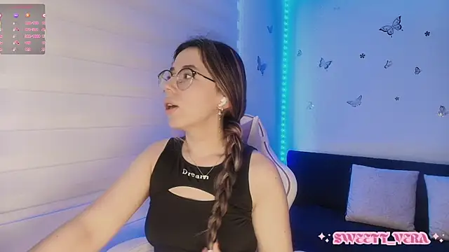 Snapshot of sweettvera chatting on 26, 10, 2025 sweettvera online show from 26, 10, 2025