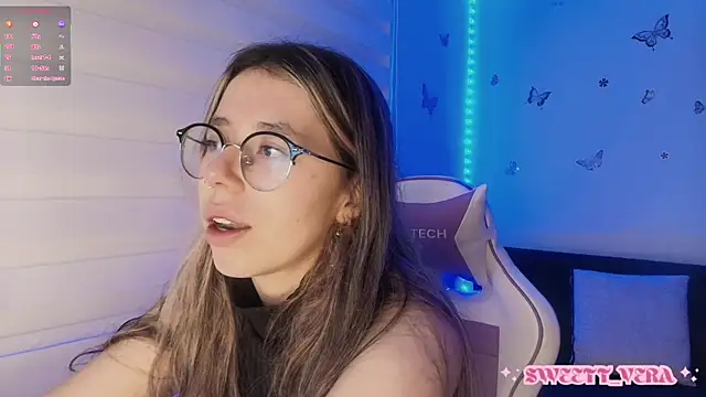 Snapshot of sweettvera chatting on 27, 10, 2025 sweettvera online show from 27, 10, 2025