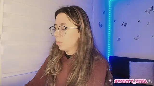 Snapshot of sweettvera chatting on 30, 10, 2025 sweettvera online show from 30, 10, 2025