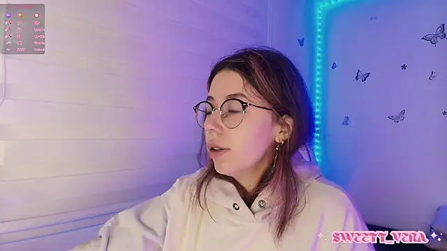 Snapshot of sweettvera chatting on 17, 11, 2025 sweettvera online show from 17, 11, 2025